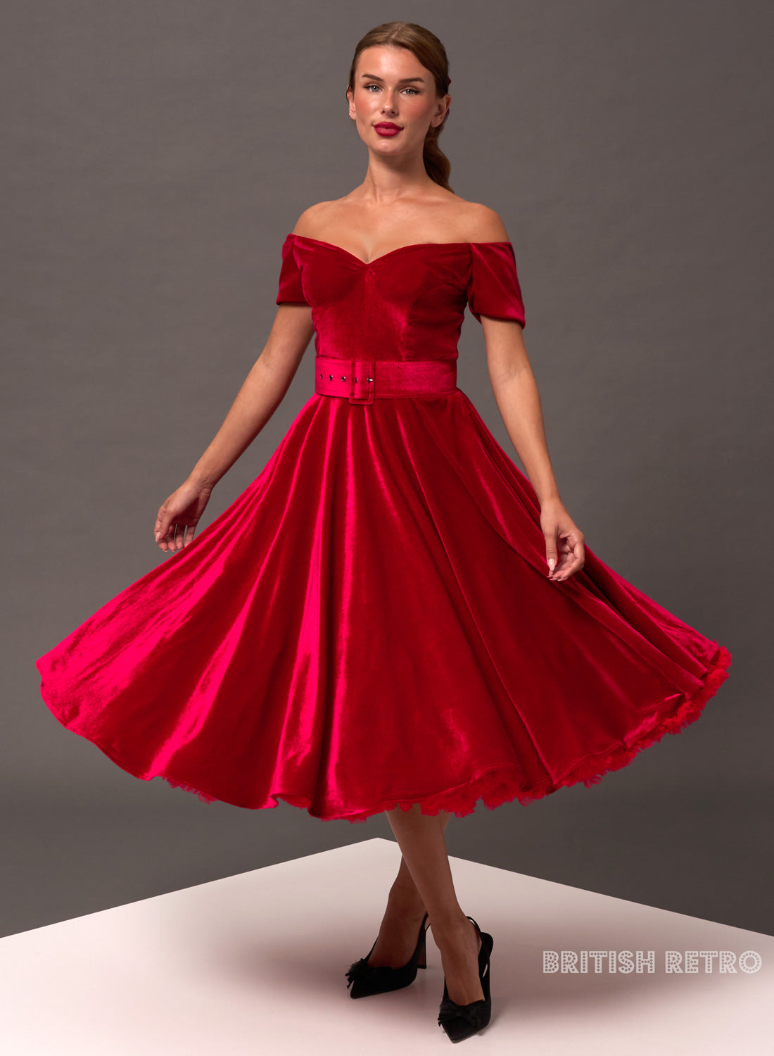 'Dee Dee' Scarlet Velvet 50's Full Circle Dress