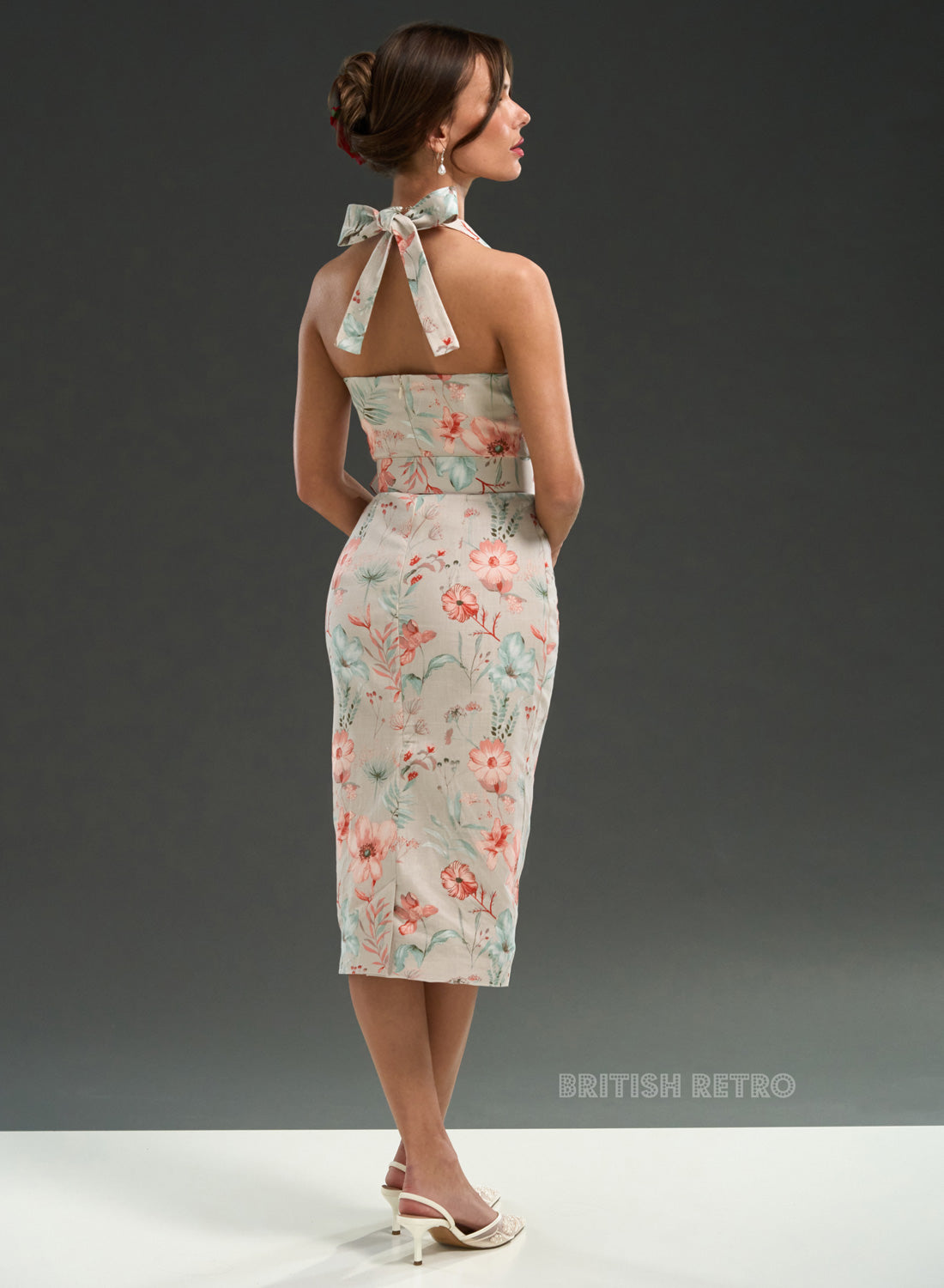 The Girl Can't Help It Vintage Peach Flower Pencil Dress