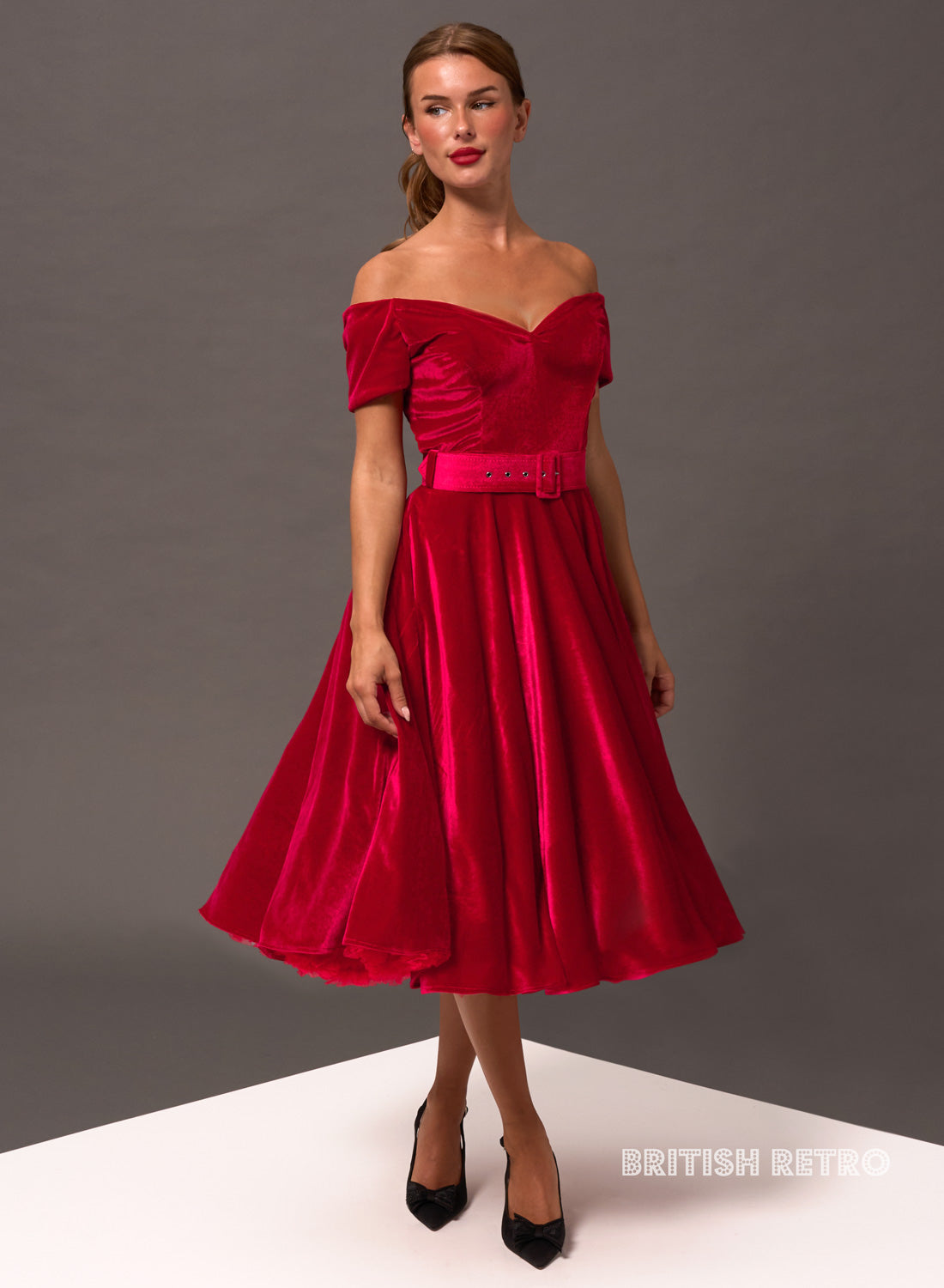 'Dee Dee' Scarlet Velvet 50's Full Circle Dress