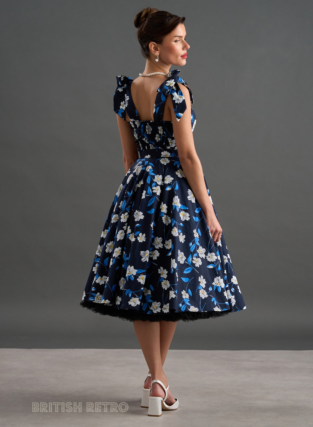 'Suzy Q' Navy Floral 50s Full Circle Dress