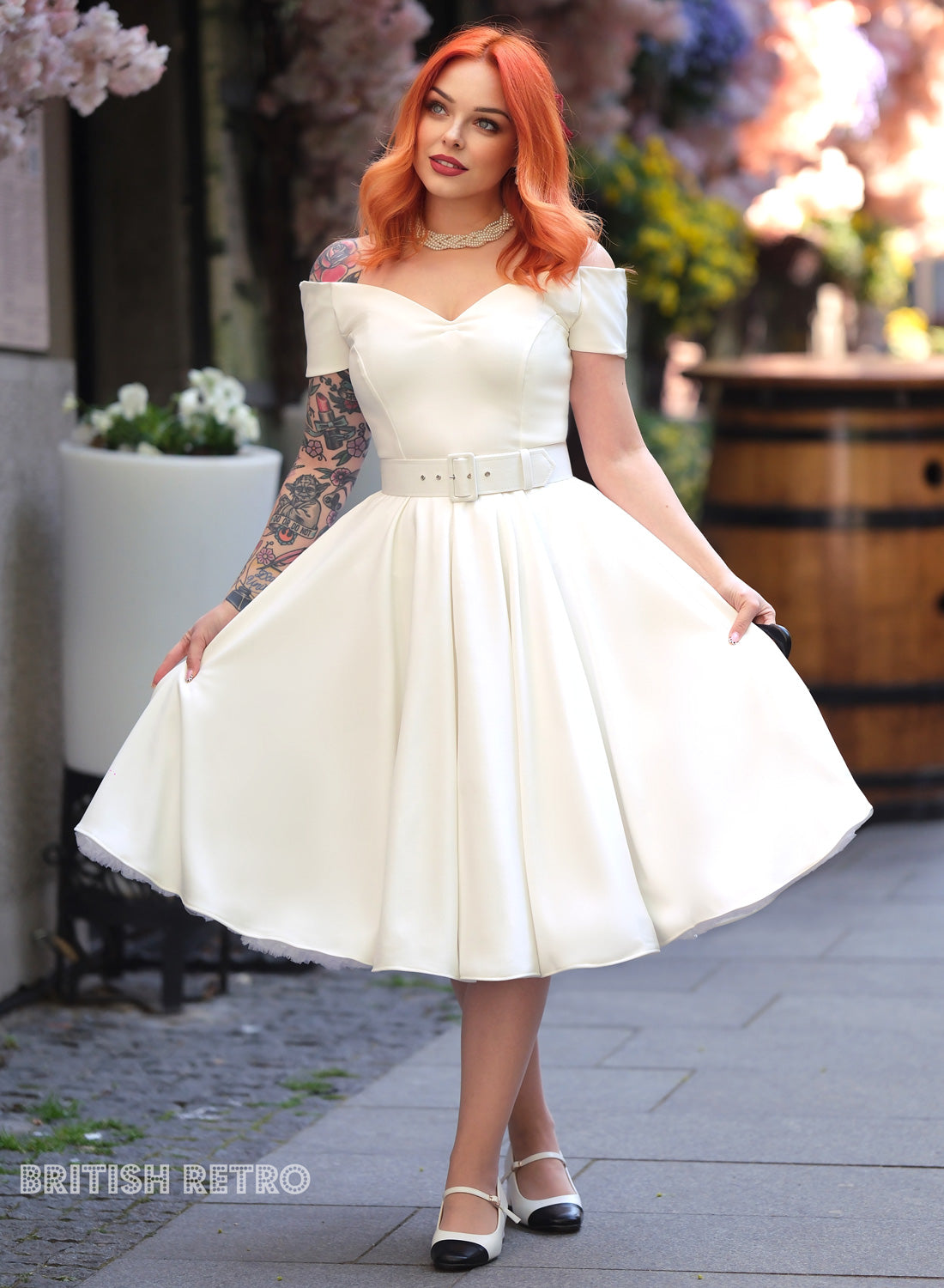 'Dee Dee' Ivory Drape Vintage Style Full Circle Dress