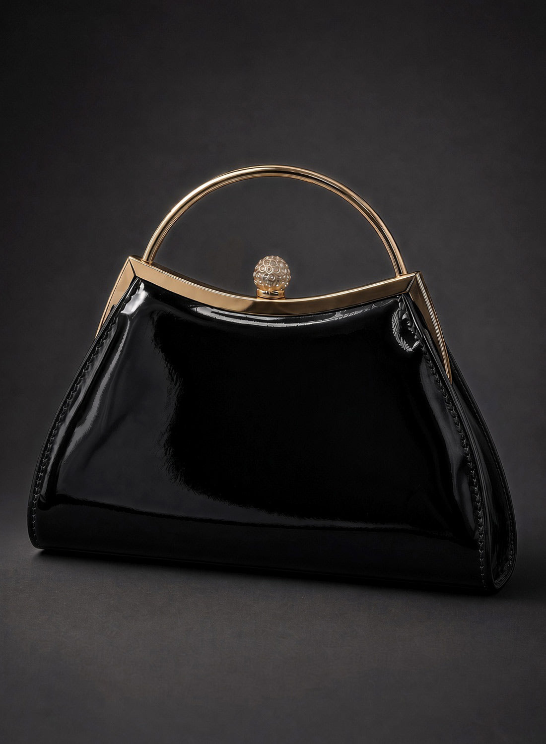 Elsa 1950s Vintage Patent Handbag Black