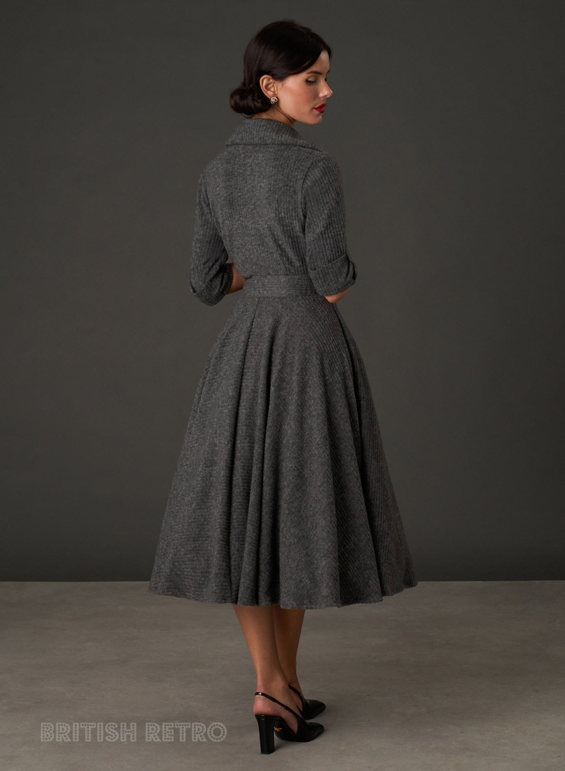 New! Way Out West Grey Ribbed Button-Down Dress with Belt